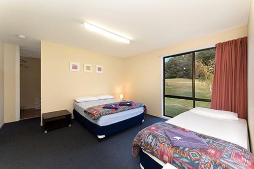 The Station Hotel Jindabyne Room photo