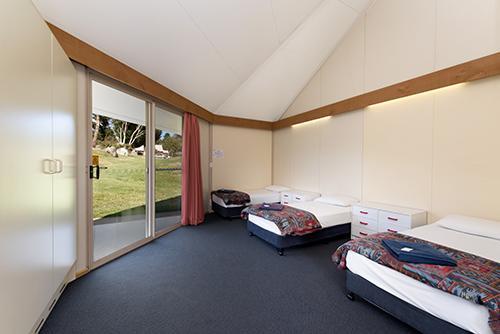 The Station Hotel Jindabyne Room photo